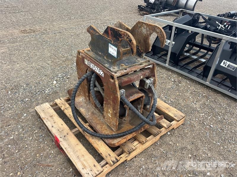 Allied D32C8 35 in Plate Compactor Attachment Trilmachines