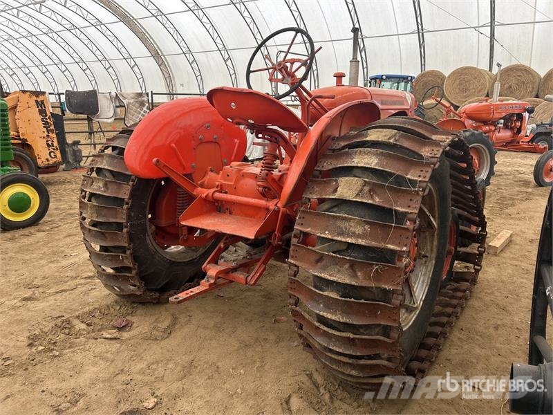 Allis Chalmers Chalmers WD45 2WD Antique Tractor Traktorer