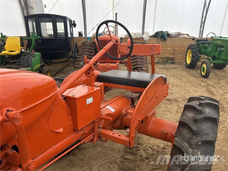Allis Chalmers Chalmers C 2WD Antique Tractor Traktorer