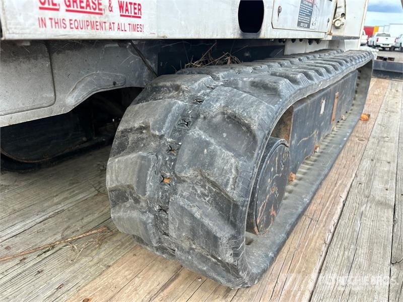 Altec DB37 Crawler Carrier Digger Derrick (Inoperable) Stavebníctvo - ostatné