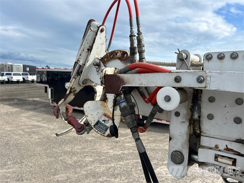 Altec DB37 Crawler Carrier Digger Derrick (Inoperable) Stavebníctvo - ostatné