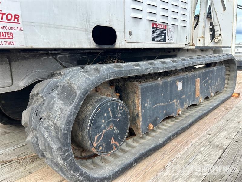 Altec DB37 Crawler Carrier Digger Derrick (Inoperable) Stavebníctvo - ostatné