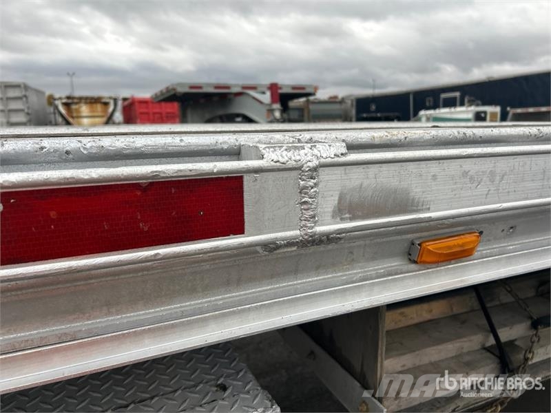 Alutrec 50 ft T/A Flatbed Trailer Прицепы-платформы/боковая разгрузка