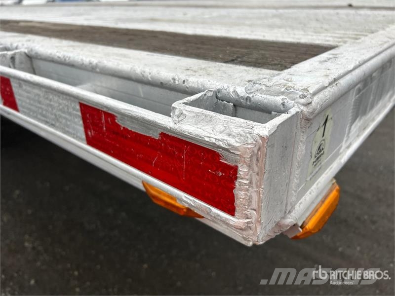 Alutrec 50 ft T/A Flatbed Trailer Прицепы-платформы/боковая разгрузка