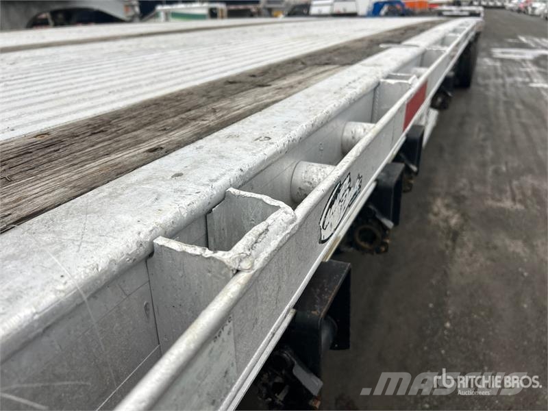 Alutrec 50 ft T/A Flatbed Trailer Прицепы-платформы/боковая разгрузка