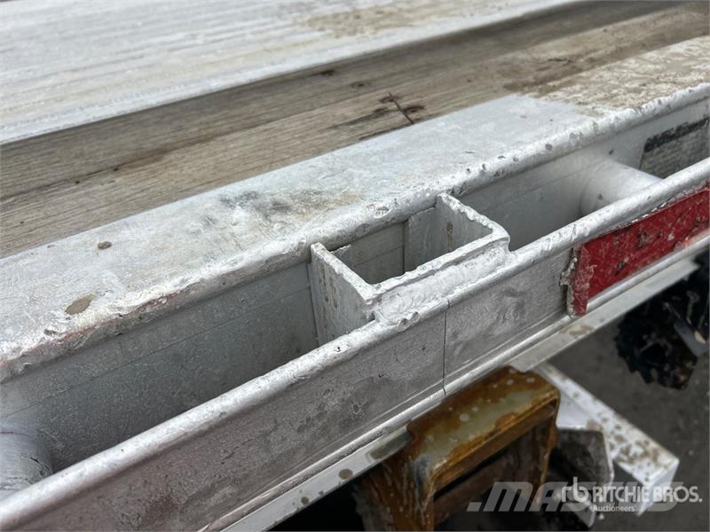 Alutrec 50 ft T/A Flatbed Trailer Прицепы-платформы/боковая разгрузка
