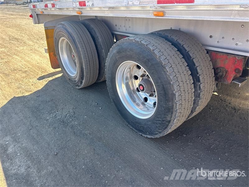 Alutrec 52 ft T/A Flatbed Trailer Planhengere