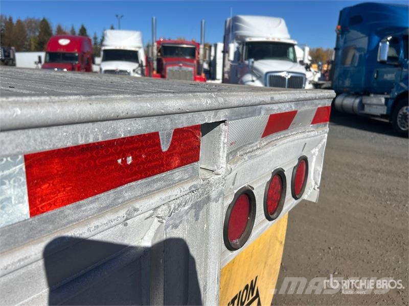Alutrec 52 ft T/A Flatbed Trailer Planhengere