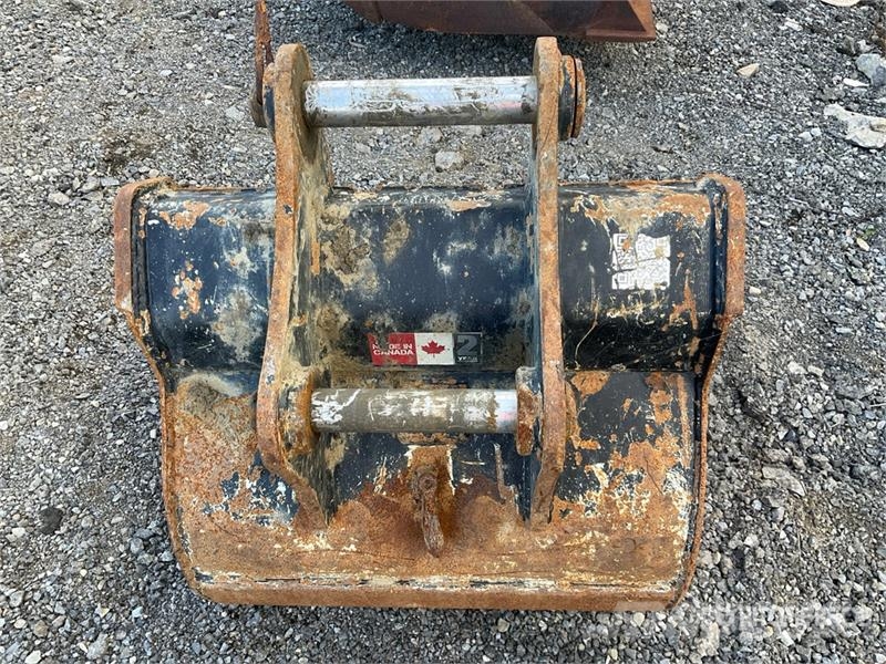 AMI 29 in Cleanup Excavator Bucket Κουβάδες