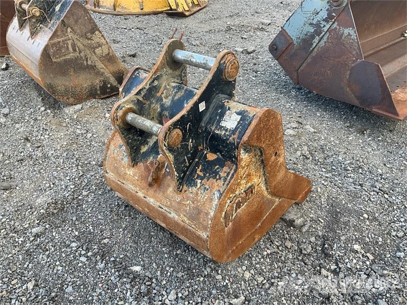 AMI 29 in Cleanup Excavator Bucket Κουβάδες