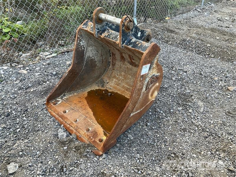 AMI 29 in Cleanup Excavator Bucket Κουβάδες