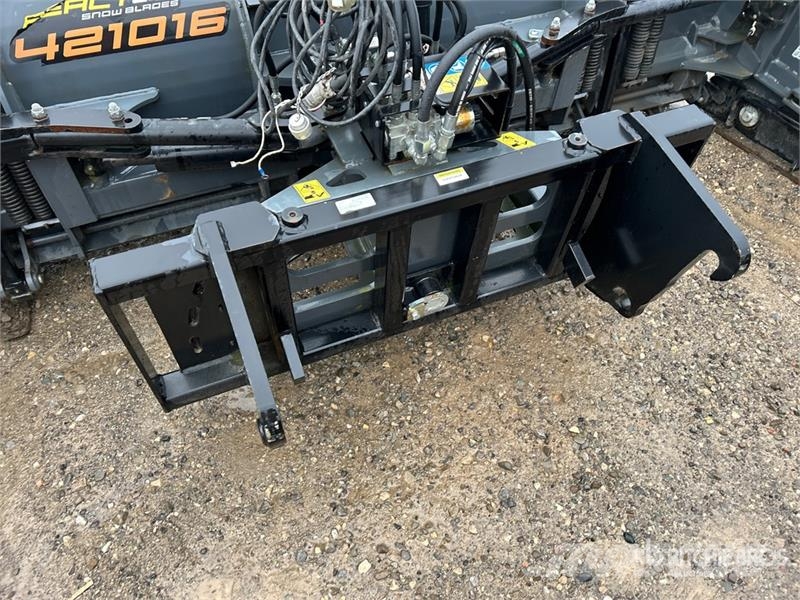 AMI Attachements SB4231016 10 ft 100 4-in-1 Snow Plow  Снігоочищувальні ножі та плуги
