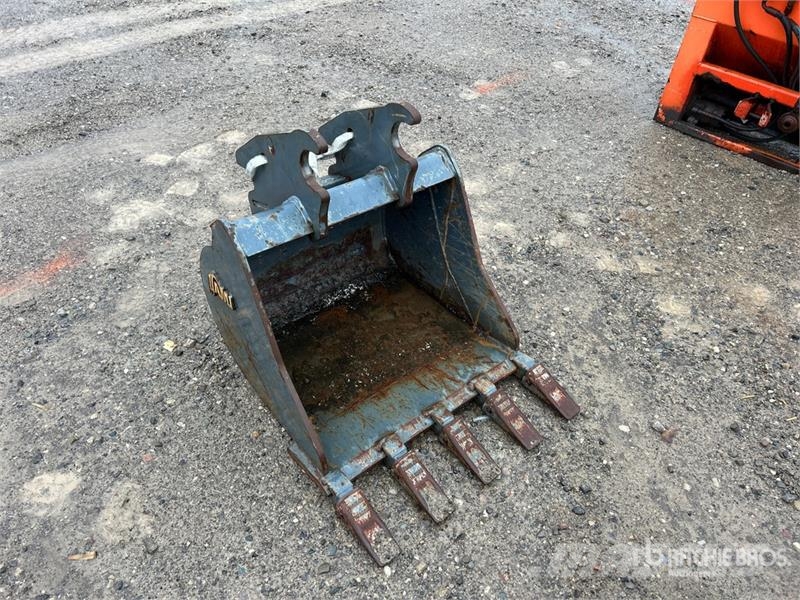 AMI HD0610E24 24 in Digging Excavator Bucket - Fits Ta دلاء
