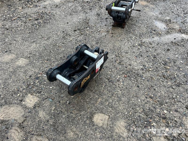 AMI QT0610PG Excavator Coupler - Fits Takeuchi TB240 Ātrie savienotāji