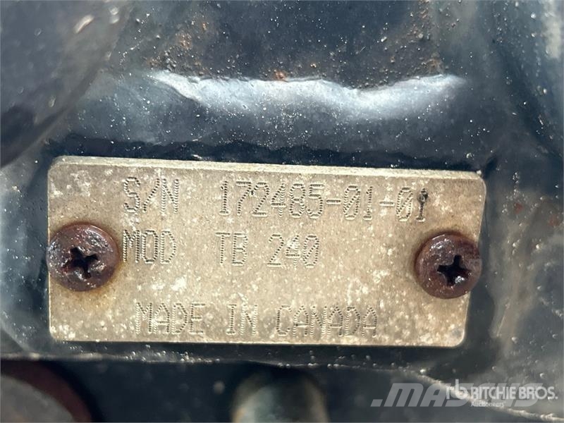 AMI QT0610PG Excavator Coupler - Fits Takeuchi TB240 Ātrie savienotāji