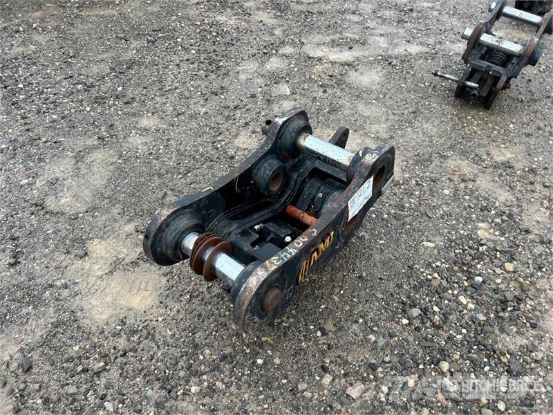 AMI QT1012PG Excavator Coupler - Fits Takeuchi TB260 Ātrie savienotāji