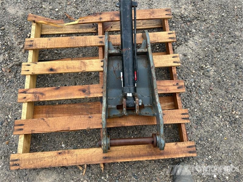 AMI TH2433HSP4T Excavator Thumb دلاء