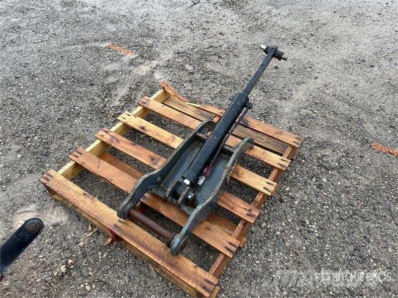 AMI TH2433HSP4T Excavator Thumb دلاء