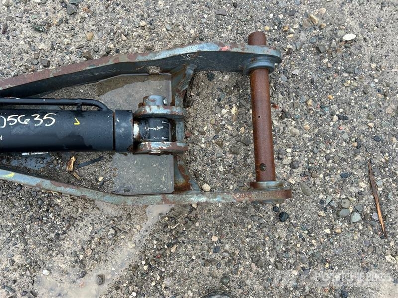 AMI TH2433HSP4T Excavator Thumb دلاء