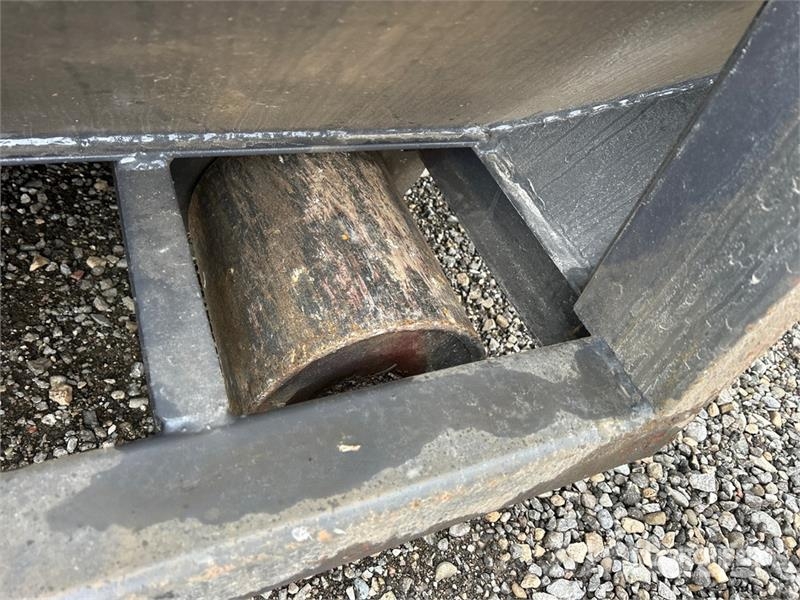  AMM 27 ft - 47 yd Roll-Off Container (Unused) Spezialcontainer