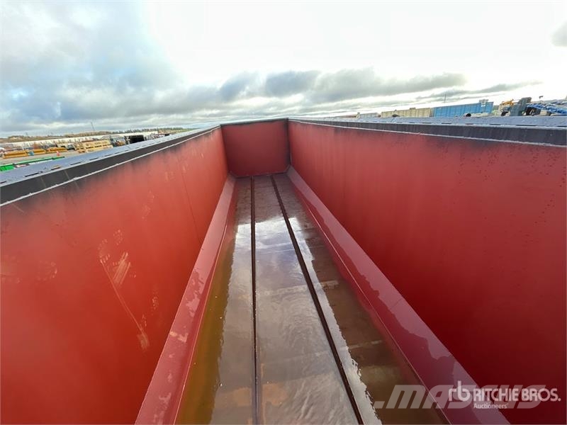  AMM 27 ft - 47 yd Roll-Off Container (Unused) Spezialcontainer