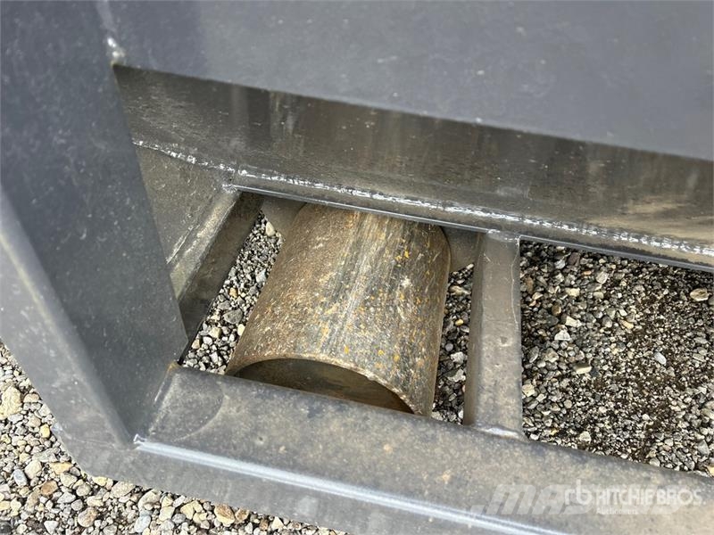  AMM 27 ft - 47 yd Roll-Off Container (Unused) Spezialcontainer