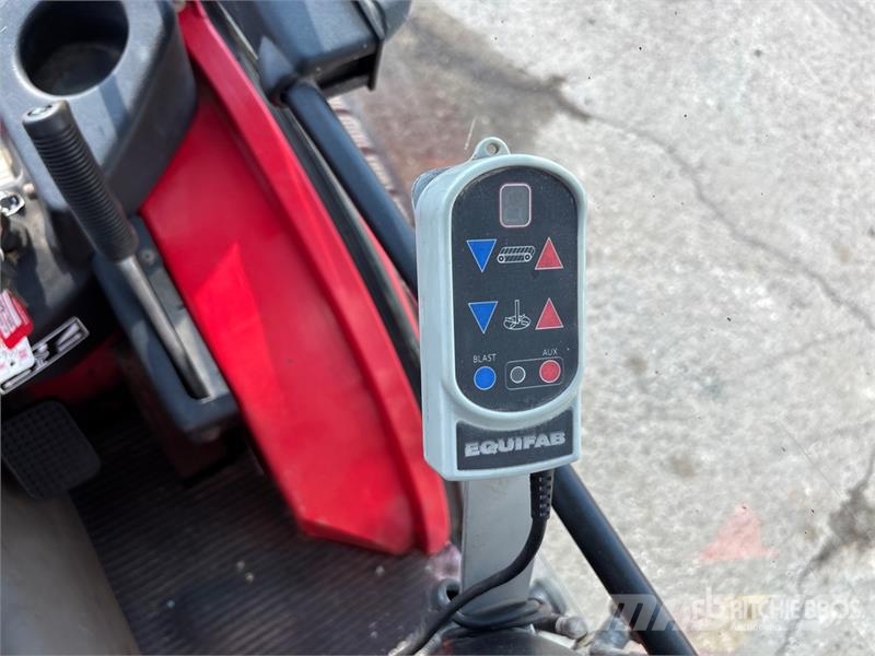 Antonio Carraro SP440 Sidewalk Plow Muud osad
