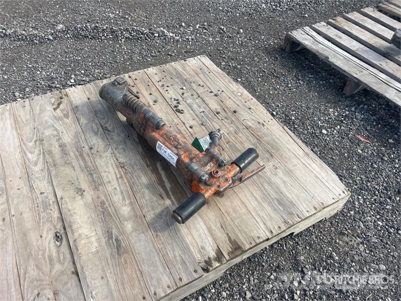  APT Ap-5235 Pneumatic Demolition Breaker Meißelgrubber