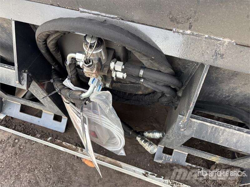 Arteer CM-300V Skid Steer Concrete Mixer (Unused) خلاطات خرسانة/ملاط