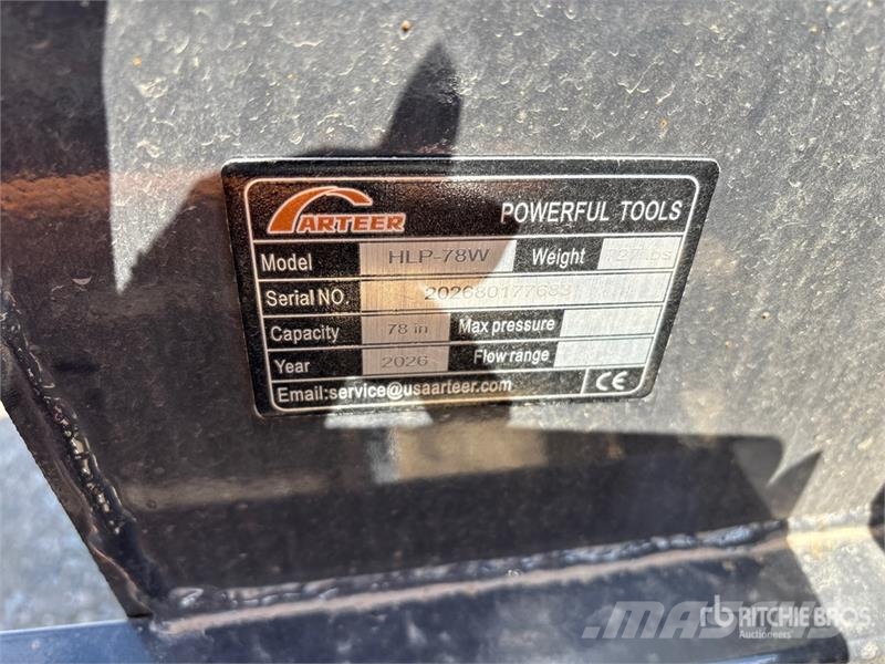 Arteer HLP-78W 78 in Hydraulic Skid Steer Landplane (Unus Sleepeggen