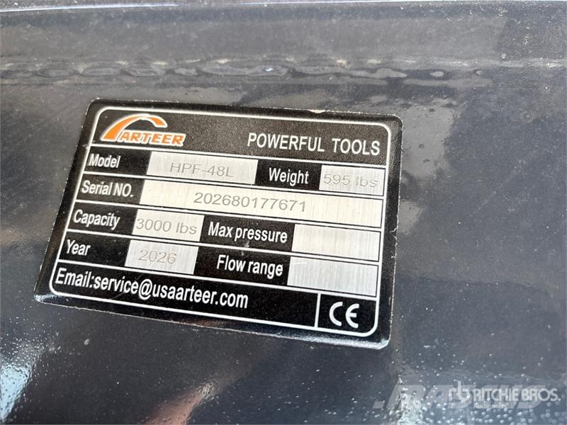 Arteer HPF-48L 48 in Hydraulic Skid Steer Forks (Unused) 叉