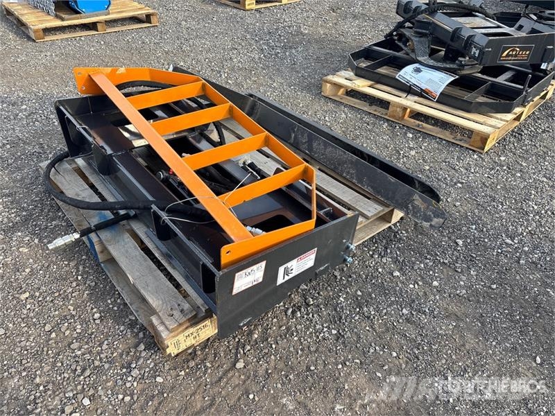 Arteer HPF-48L 48 in Hydraulic Skid Steer Forks (Unused) 叉