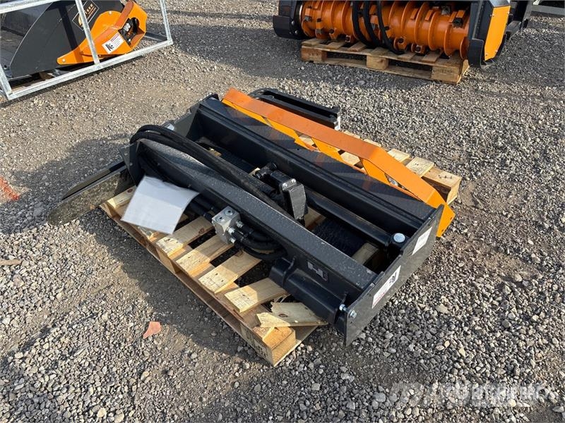 Arteer HPF-48L 48 In Hydraulic Skid Steer Forks (Unused) شوكات