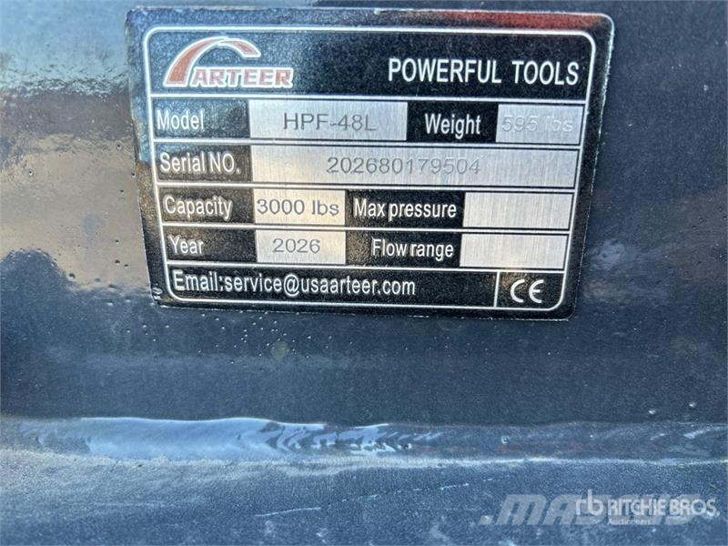Arteer HPF-48L 48 in Hydraulic Skid Steer Forks (Unused) Forquilhas