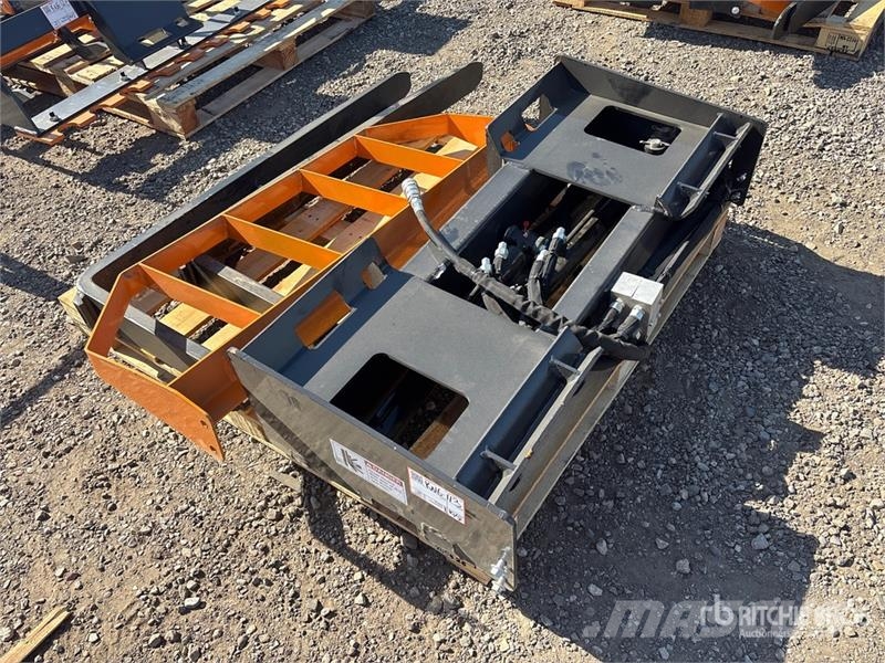 Arteer HPF-48L 48 in Hydraulic Skid Steer Forks (Unused) 叉