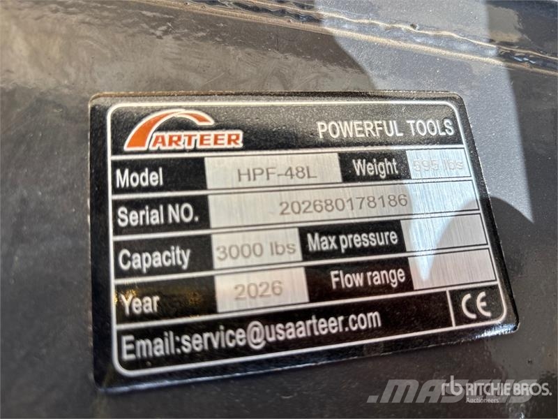 Arteer HPF-48L 48 In Hydraulic Skid Steer Forks (Unused) شوكات