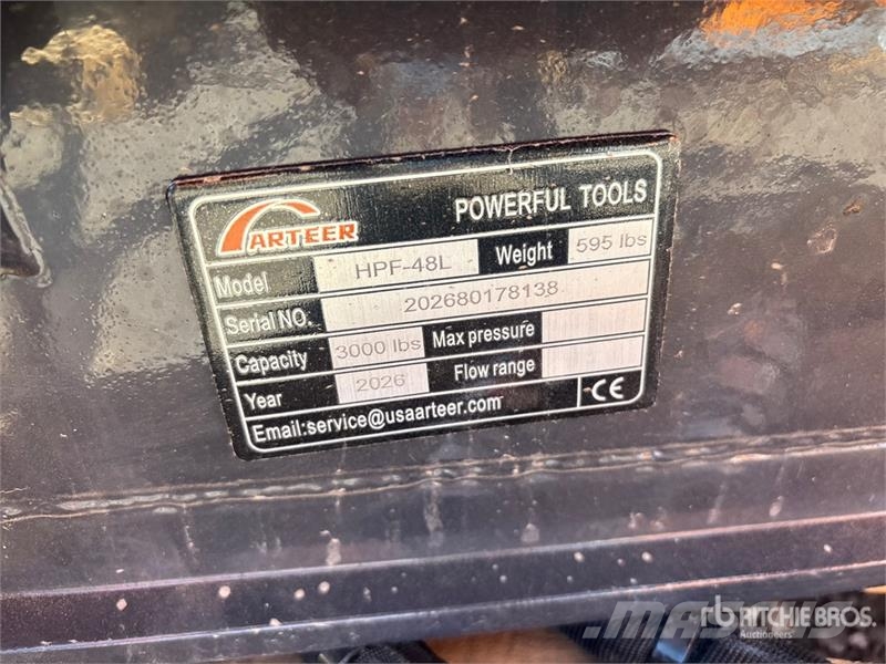 Arteer HPF-48L 48 In Hydraulic Skid Steer Forks (Unused) شوكات