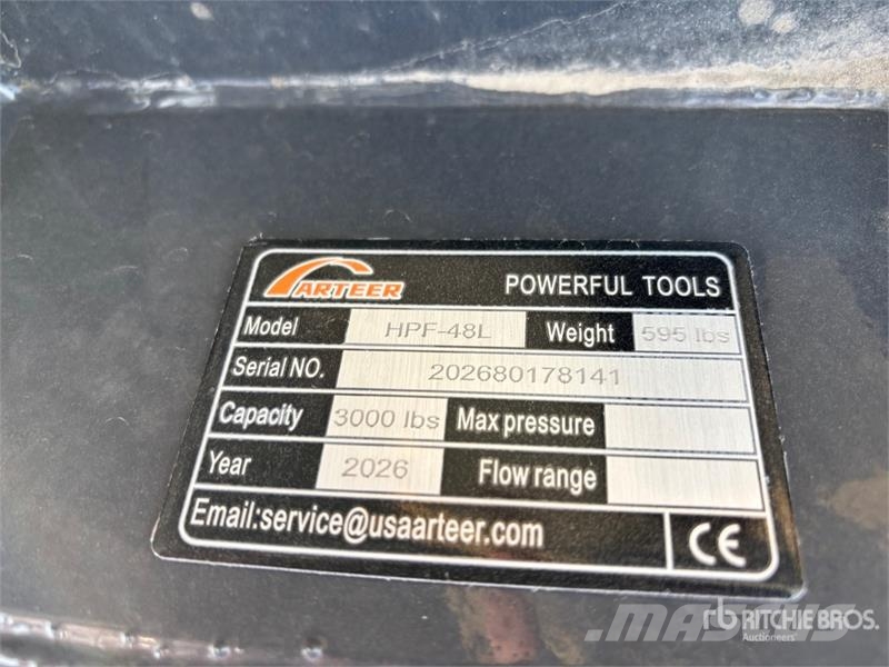 Arteer HPF-48L 48 In Hydraulic Skid Steer Forks (Unused) شوكات