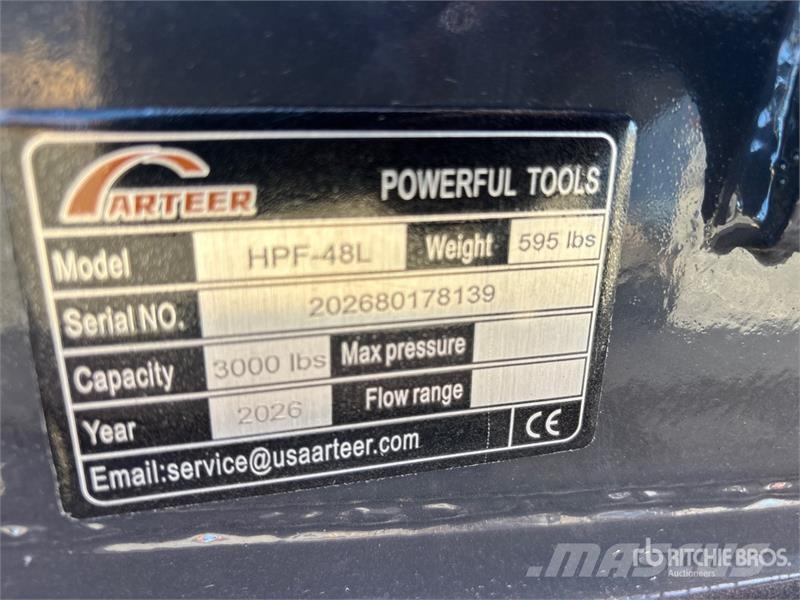 Arteer HPF-48L 48 In Hydraulic Skid Steer Forks (Unused) شوكات