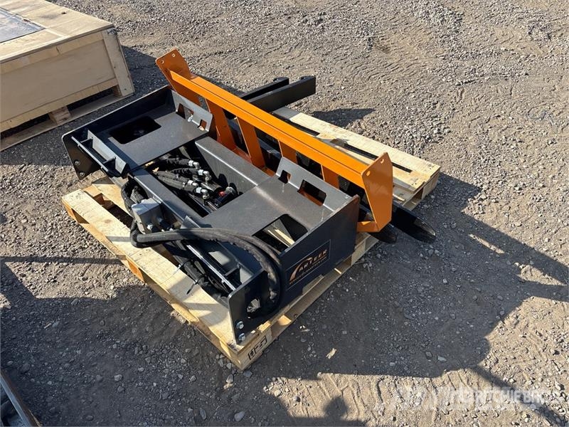 Arteer HPF-48L 48 In Hydraulic Skid Steer Forks (Unused) شوكات
