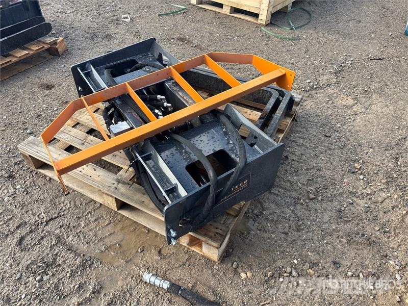 Arteer HPF-48L 48 in Hydraulic Skid Steer Forks (Unused) Gabeln