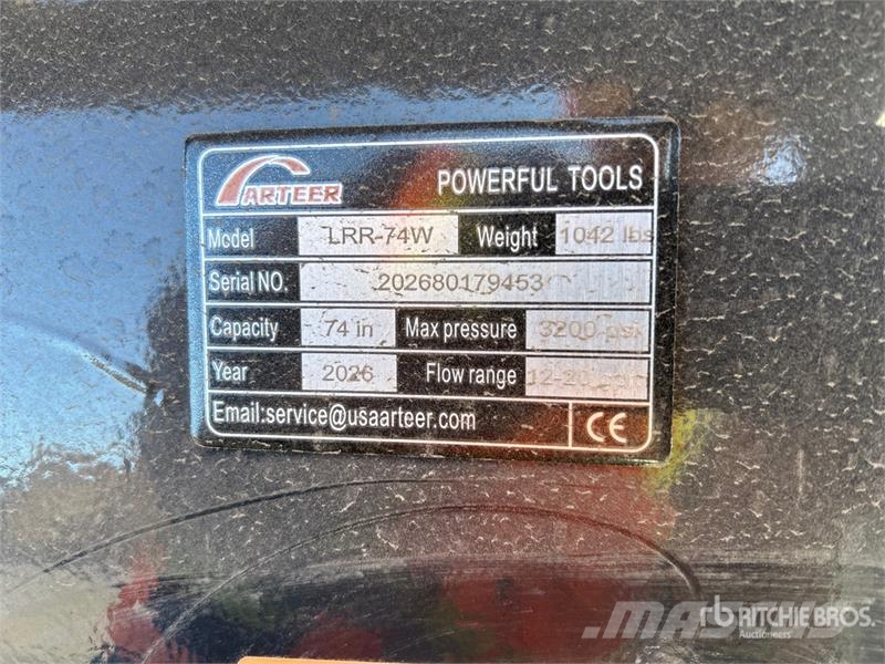 Arteer LRR-74W 74 in Skid Steer Landscape Rake (Unused) Rastrilladoras y rastrilladoras giratorias