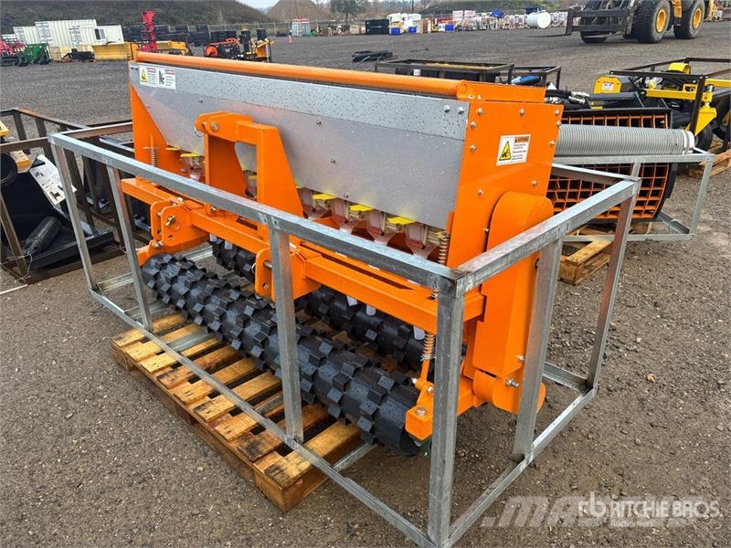 Arteer NSD-72W 72 in 3-Point & Skid Steer Seeder (Unused) 鑽頭