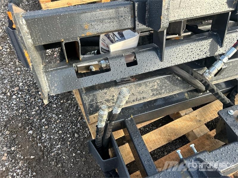Arteer PHA-2C-3 Skid Steer 3-Point Adapter (Unused) Andre komponenter