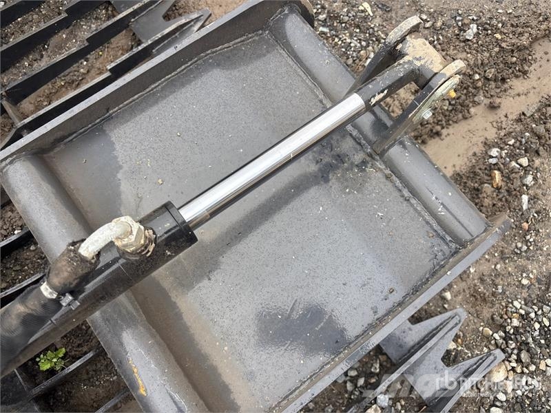 Arteer RGB-84W 84 in Rock Skid Steer Grapple Bucket (Unus 집게