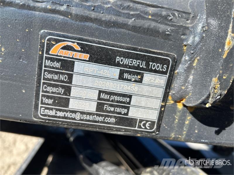 Arteer RPT-42L 60 in Rotating Hydraulic Skid Steer Forks Forquilhas