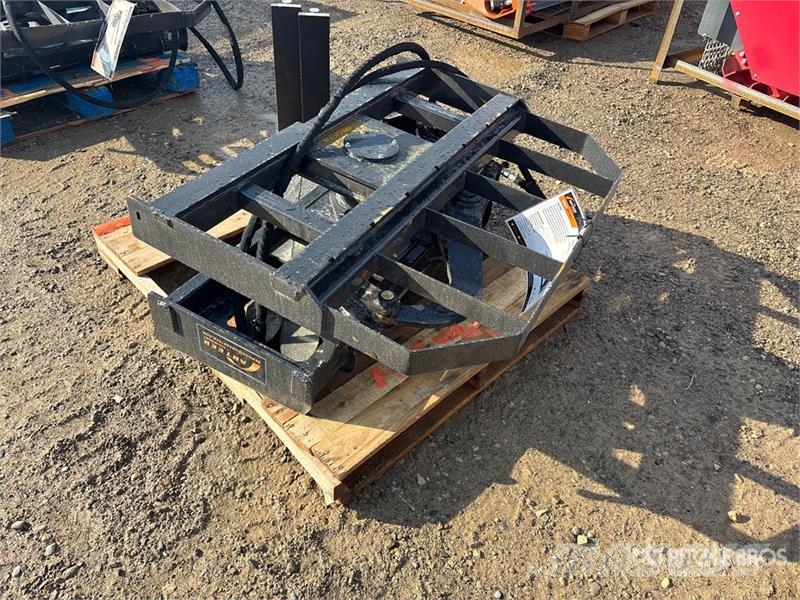 Arteer RPT-42L 60 in Rotating Hydraulic Skid Steer Forks Gabeln