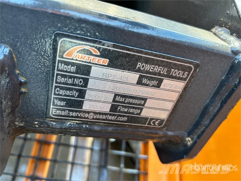 Arteer RPT-42L 60 in Rotating Hydraulic Skid Steer Forks Forquilhas