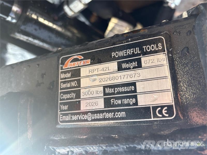 Arteer RPT-42L 60 in Rotating Hydraulic Skid Steer Forks Gabeln