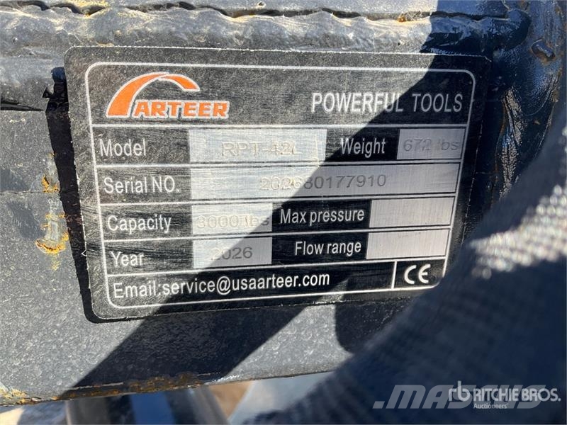 Arteer RPT-42L 60 in Rotating Hydraulic Skid Steer Forks  شوكات